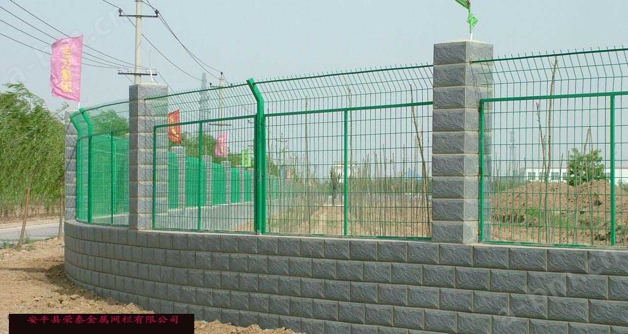  铁路护栏网 车间隔离网 钢板护栏网 勾花护栏网 双边护栏网
