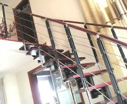 清瑛建材－凯撒钢质楼梯－脊索木板楼梯4