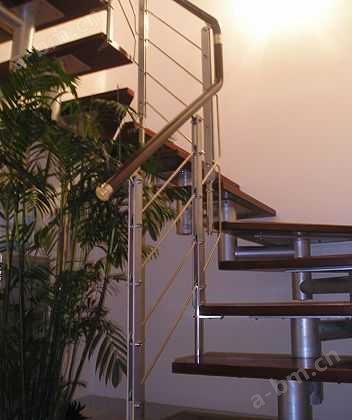 清瑛建材－凯撒钢质楼梯－脊索木板楼梯8