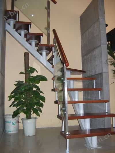 步步高-现代楼梯